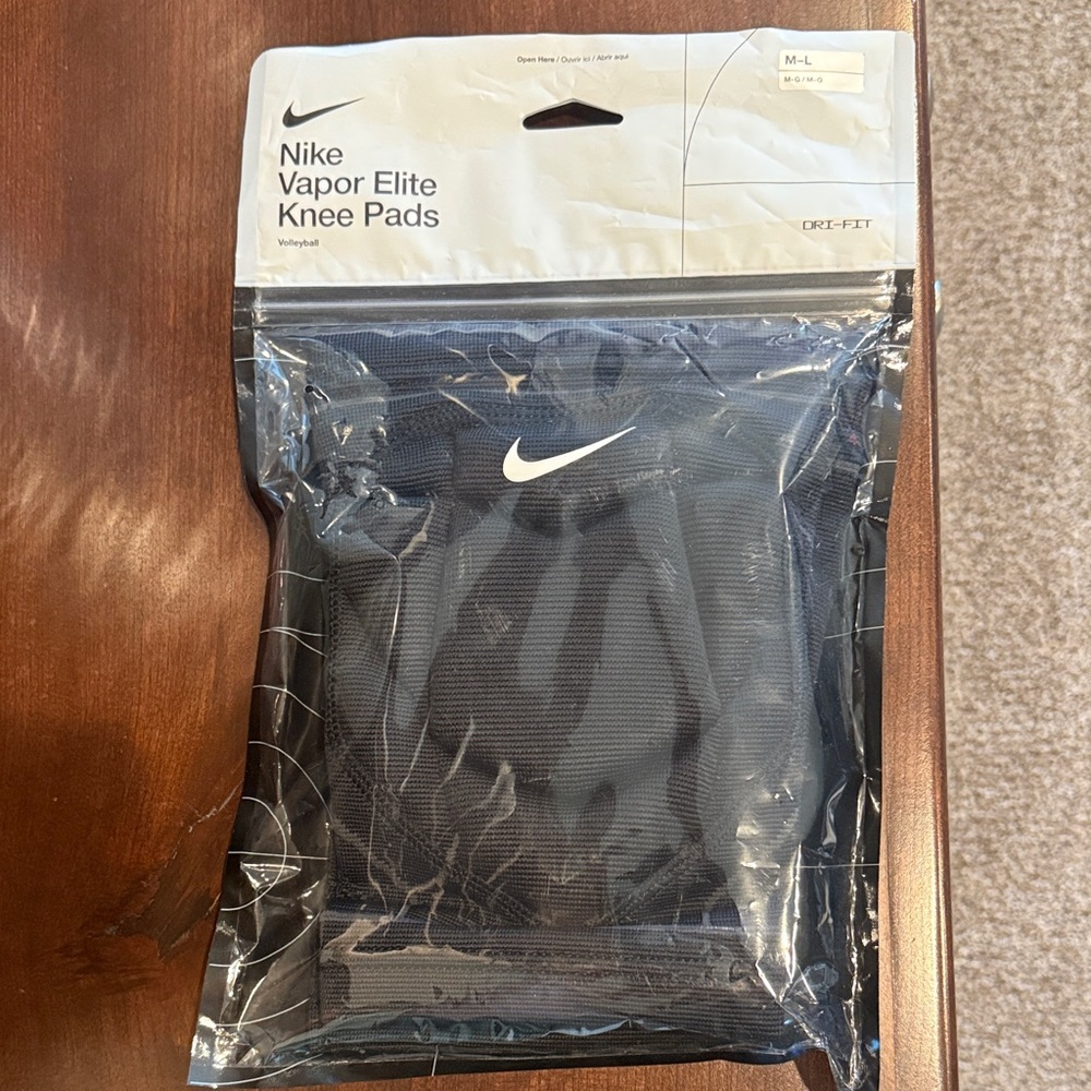 Nike Vapor Elite Black Knee Pads - Volleyball